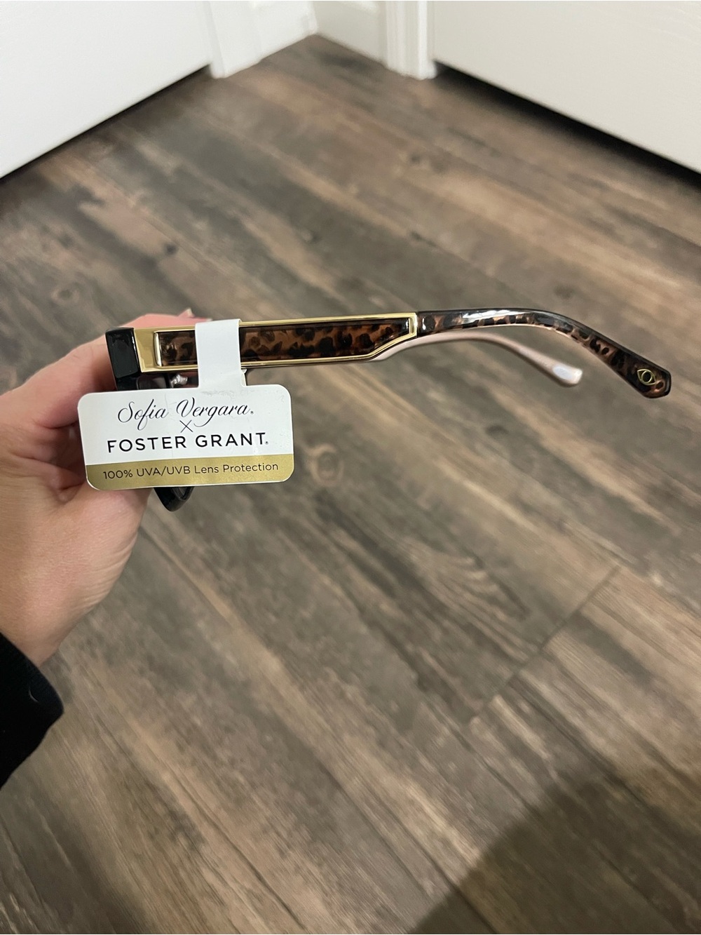 Foster Grant | Black Women's Sunglasses w/ Leopard Print Bows - New with Tags! - Picture 6 of 6